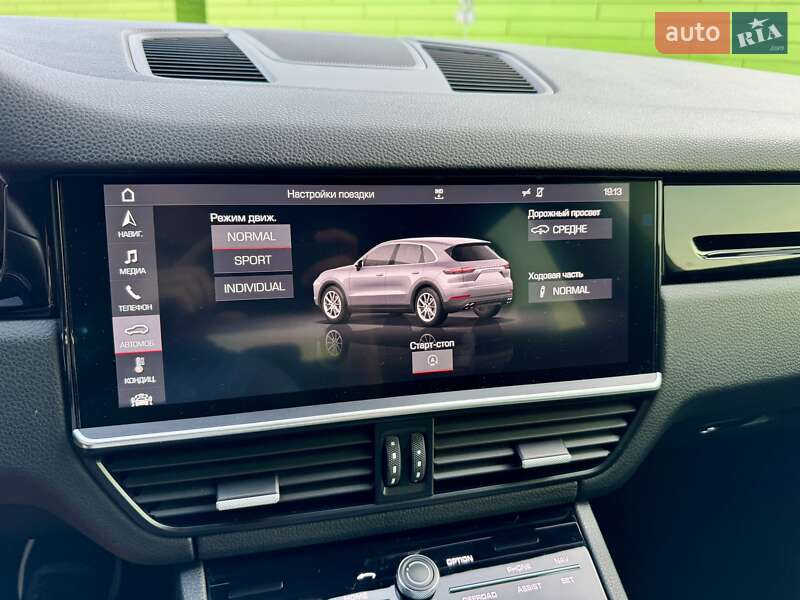 Позашляховик / Кросовер Porsche Cayenne 2018 в Києві