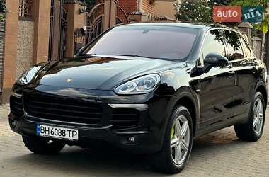 Позашляховик / Кросовер Porsche Cayenne 2015 в Одесі