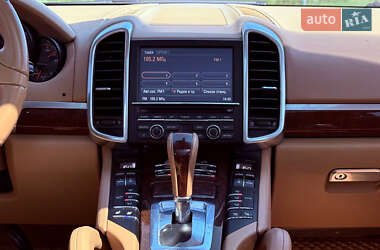 Внедорожник / Кроссовер Porsche Cayenne 2013 в 
