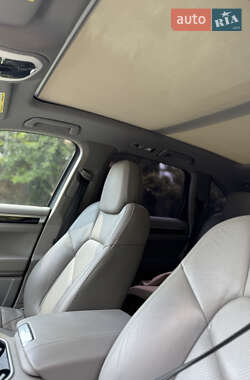 Внедорожник / Кроссовер Porsche Cayenne 2013 в 