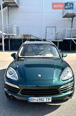 Позашляховик / Кросовер Porsche Cayenne 2012 в Одесі
