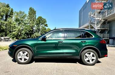 Внедорожник / Кроссовер Porsche Cayenne 2012 в 