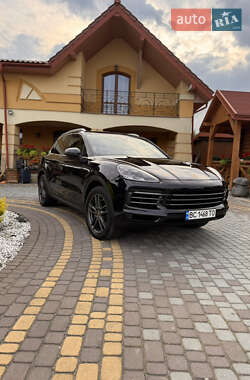 Внедорожник / Кроссовер Porsche Cayenne 2020 в 