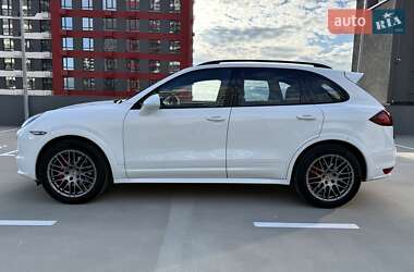 Внедорожник / Кроссовер Porsche Cayenne 2013 в 