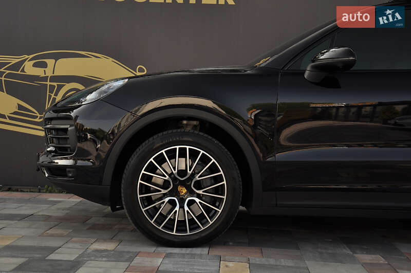 Внедорожник / Кроссовер Porsche Cayenne 2018 в Киеве