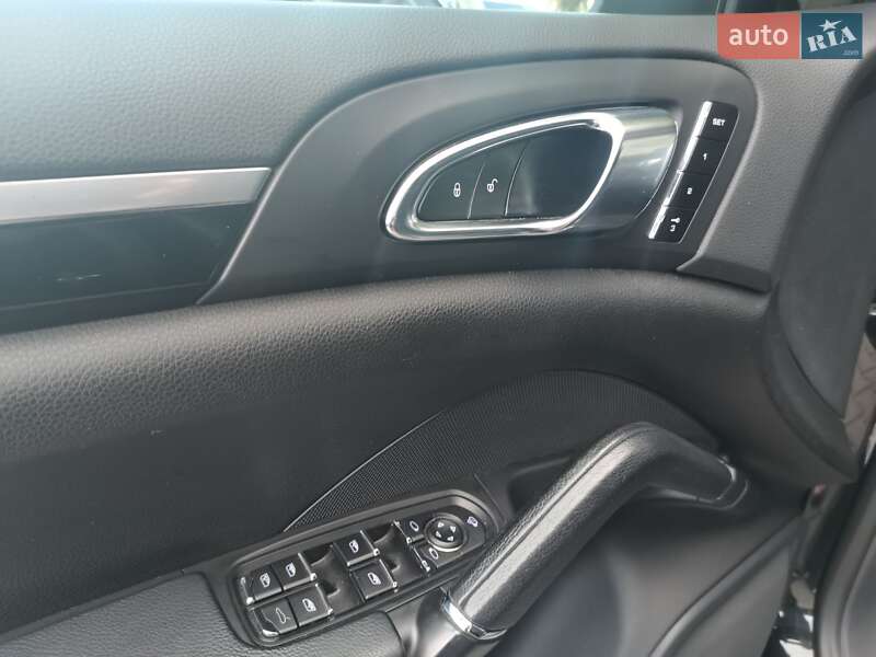 Позашляховик / Кросовер Porsche Cayenne 2014 в Тернополі