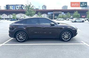Внедорожник / Кроссовер Porsche Cayenne 2019 в 