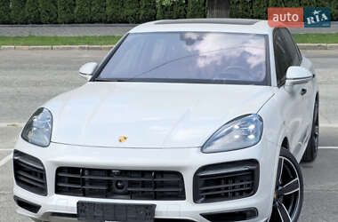 Позашляховик / Кросовер Porsche Cayenne 2022 в 