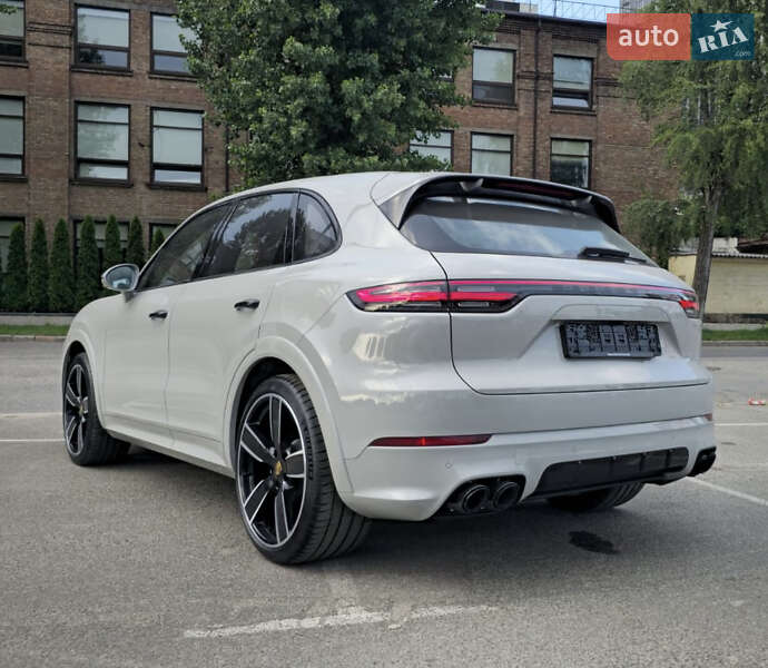Позашляховик / Кросовер Porsche Cayenne 2022 в Києві