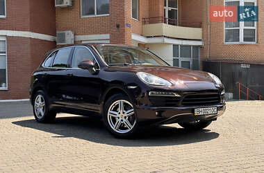 Внедорожник / Кроссовер Porsche Cayenne 2013 в 