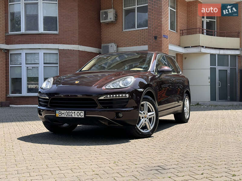 Внедорожник / Кроссовер Porsche Cayenne 2013 в Одессе