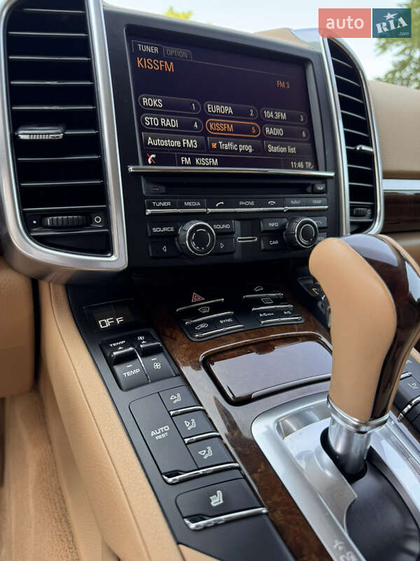 Внедорожник / Кроссовер Porsche Cayenne 2013 в Одессе