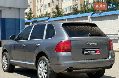 Внедорожник / Кроссовер Porsche Cayenne 2005 в 
