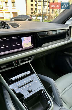 Внедорожник / Кроссовер Porsche Cayenne 2023 в 