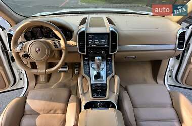 Позашляховик / Кросовер Porsche Cayenne 2010 в 