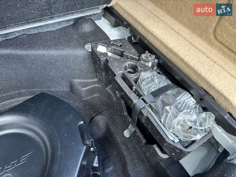 Внедорожник / Кроссовер Porsche Cayenne 2010 в Киеве