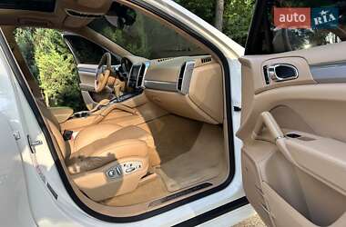 Позашляховик / Кросовер Porsche Cayenne 2010 в 