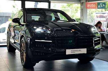 Внедорожник / Кроссовер Porsche Cayenne 2024 в 