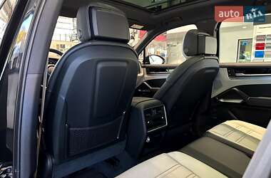 Внедорожник / Кроссовер Porsche Cayenne 2024 в 
