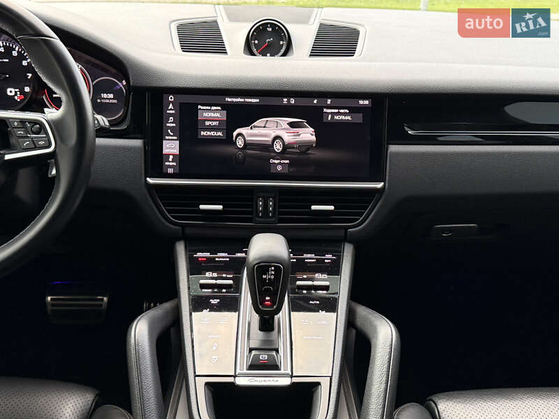 Внедорожник / Кроссовер Porsche Cayenne 2018 в Тернополе фото 28 Внедорожник / Кроссовер Porsche Cayenne 2018 в Тернополе