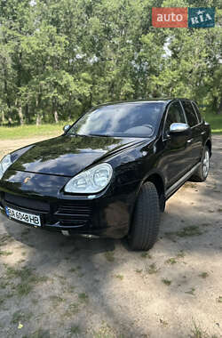 Внедорожник / Кроссовер Porsche Cayenne 2004 в 