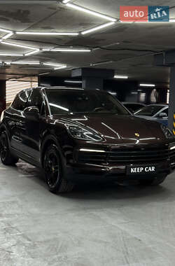 Внедорожник / Кроссовер Porsche Cayenne 2019 в 