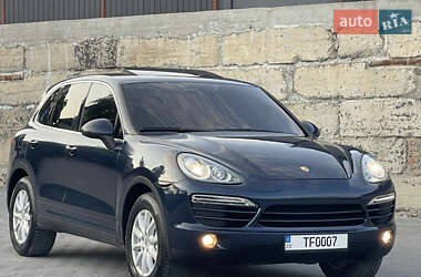 Внедорожник / Кроссовер Porsche Cayenne 2012 в Тернополе