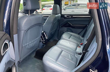 Позашляховик / Кросовер Porsche Cayenne 2012 в 