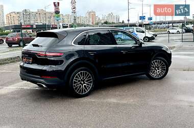 Внедорожник / Кроссовер Porsche Cayenne 2018 в 