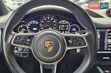 Внедорожник / Кроссовер Porsche Cayenne 2019 в 