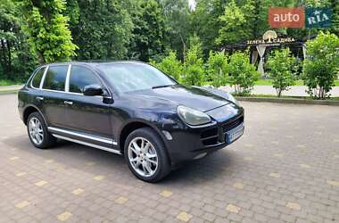 Позашляховик / Кросовер Porsche Cayenne 2004 в 