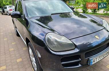 Позашляховик / Кросовер Porsche Cayenne 2004 в 