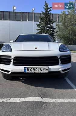 Внедорожник / Кроссовер Porsche Cayenne 2018 в 