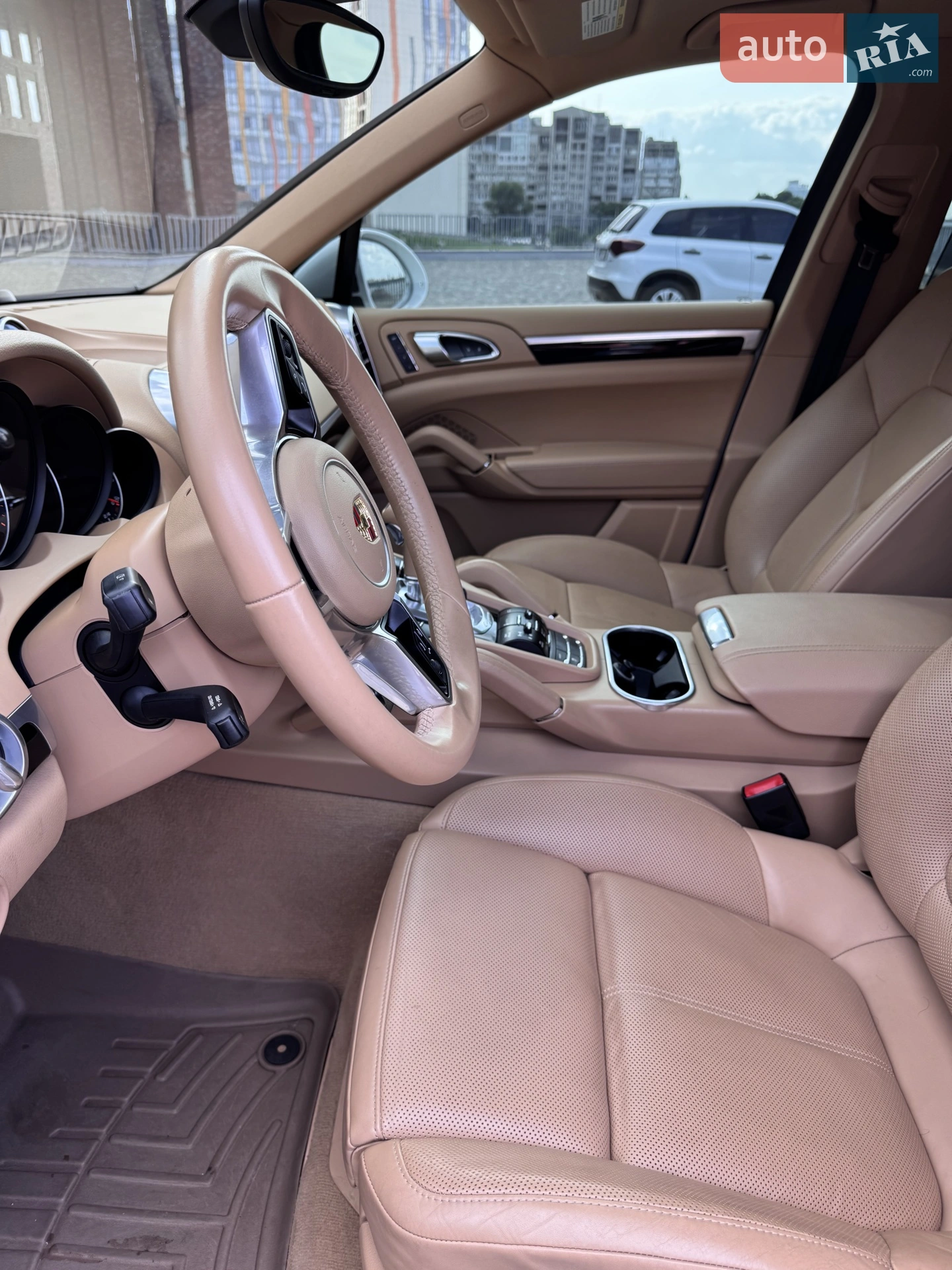 2015 Porsche Cayenne - мініатюра 27