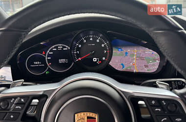 Внедорожник / Кроссовер Porsche Cayenne 2018 в 