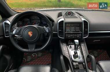 Позашляховик / Кросовер Porsche Cayenne 2014 в 
