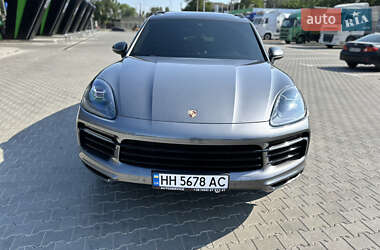 Внедорожник / Кроссовер Porsche Cayenne 2019 в 