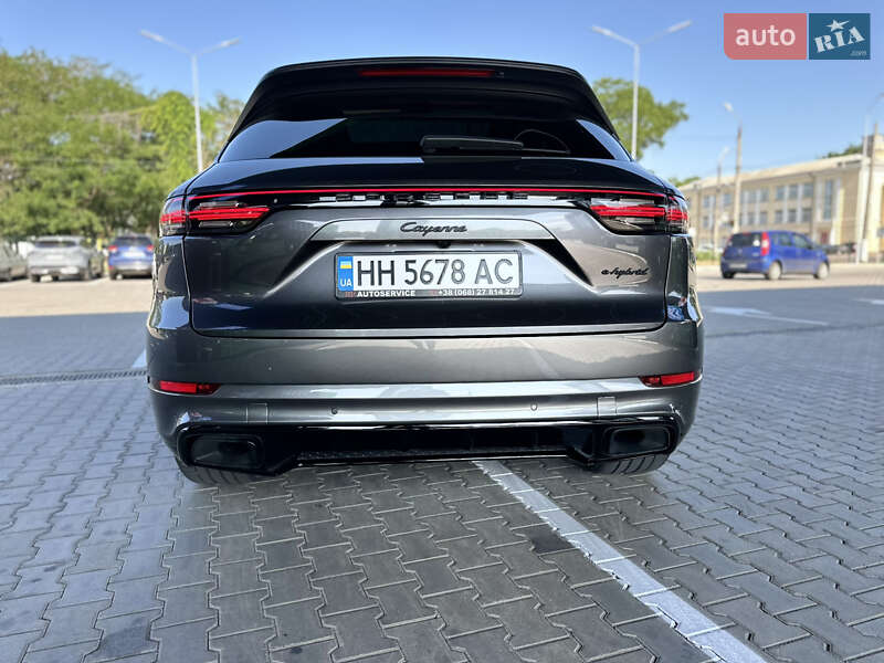 Позашляховик / Кросовер Porsche Cayenne 2019 в Одесі