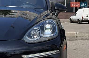 Внедорожник / Кроссовер Porsche Cayenne 2017 в 