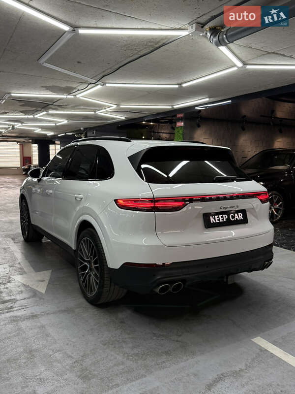 Внедорожник / Кроссовер Porsche Cayenne 2018 в Одессе