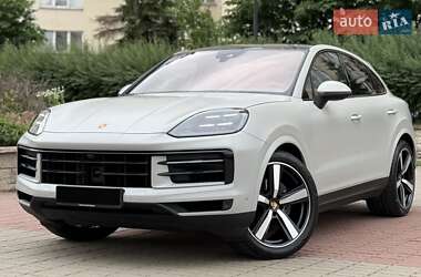 Внедорожник / Кроссовер Porsche Cayenne 2023 в 