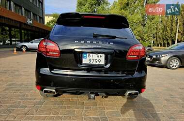 Внедорожник / Кроссовер Porsche Cayenne 2013 в 