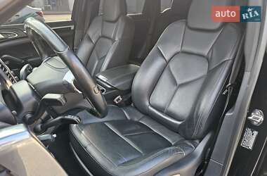 Внедорожник / Кроссовер Porsche Cayenne 2013 в 