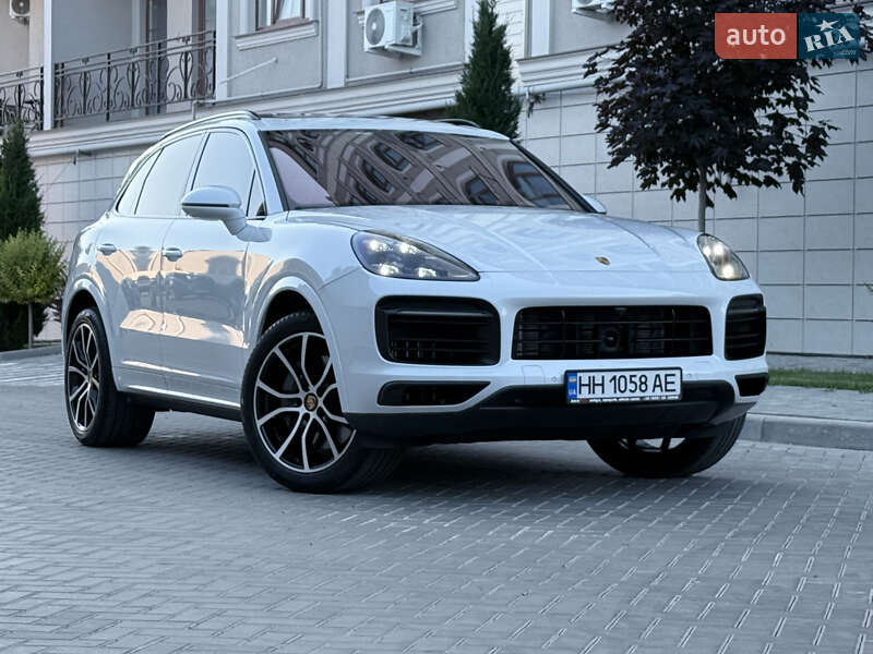 Внедорожник / Кроссовер Porsche Cayenne 2019 в Одессе