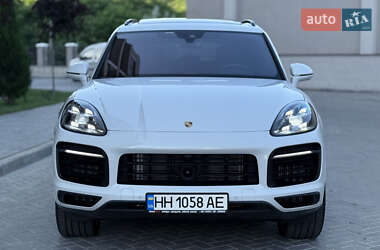 Внедорожник / Кроссовер Porsche Cayenne 2020 в 