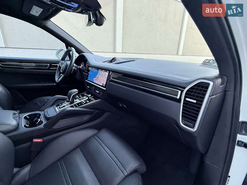 Внедорожник / Кроссовер Porsche Cayenne 2019 в Одессе