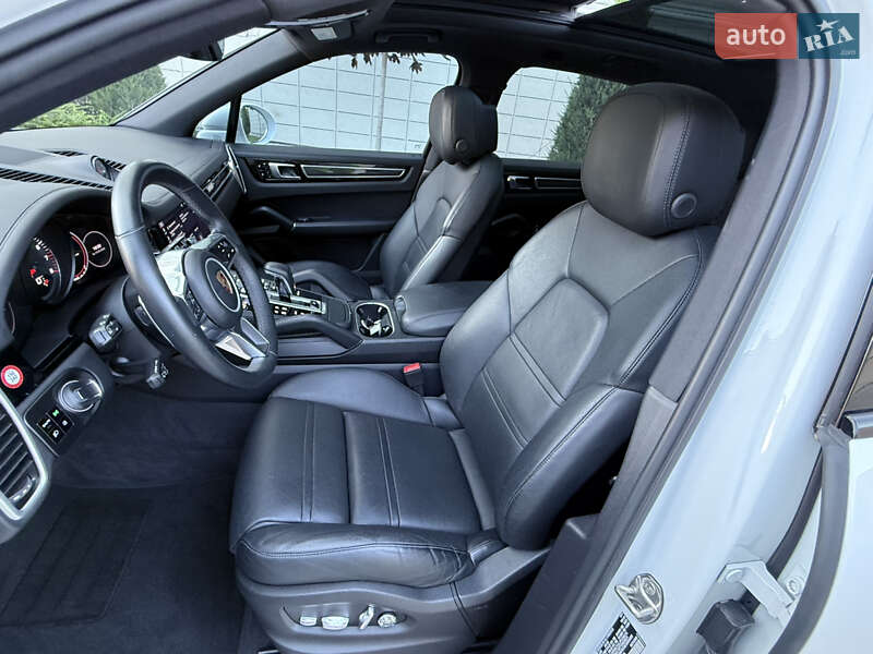 Внедорожник / Кроссовер Porsche Cayenne 2019 в Одессе