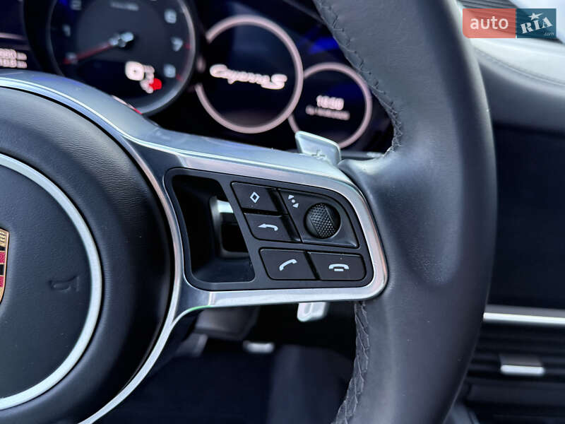 Внедорожник / Кроссовер Porsche Cayenne 2019 в Одессе
