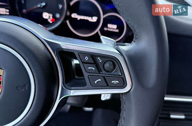 Внедорожник / Кроссовер Porsche Cayenne 2020 в 