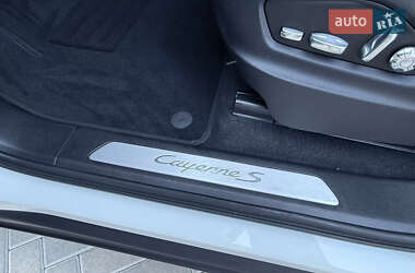 Внедорожник / Кроссовер Porsche Cayenne 2020 в 